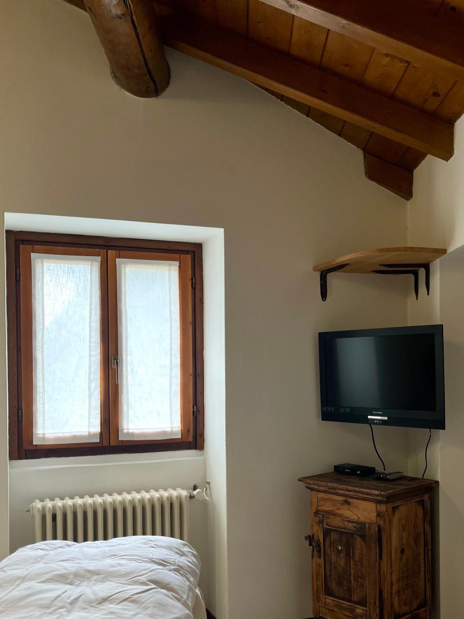 Agriturismo La Vecchia Chioderia グランドラ・エドゥニーティ エクステリア 写真
