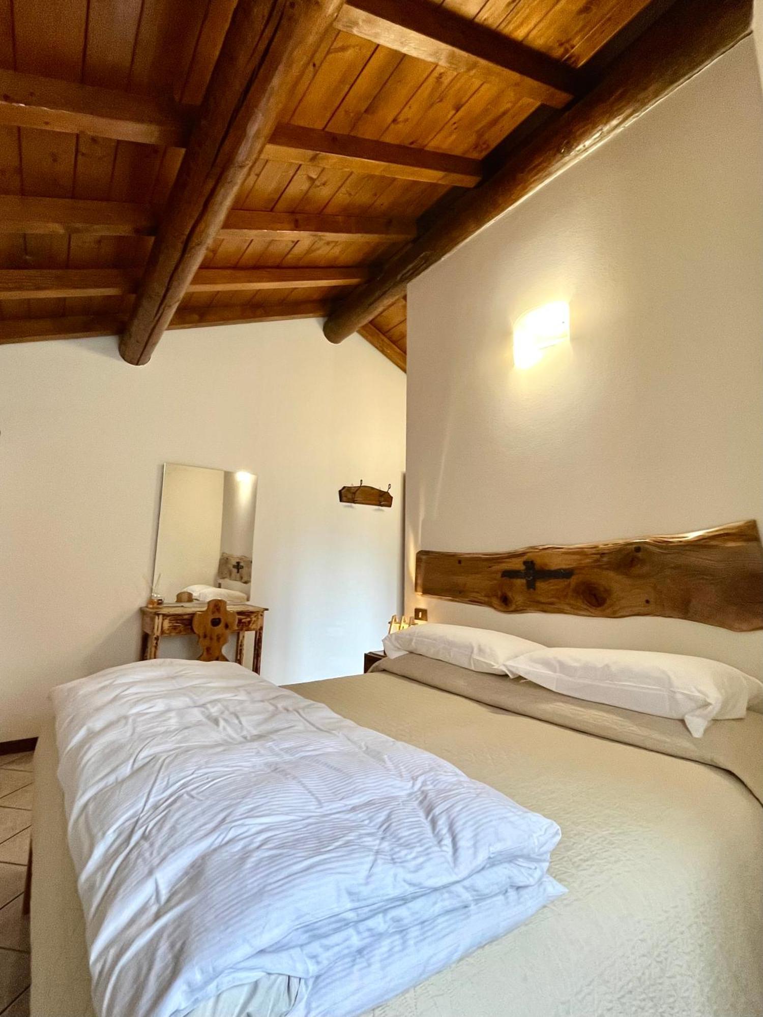 Agriturismo La Vecchia Chioderia グランドラ・エドゥニーティ エクステリア 写真