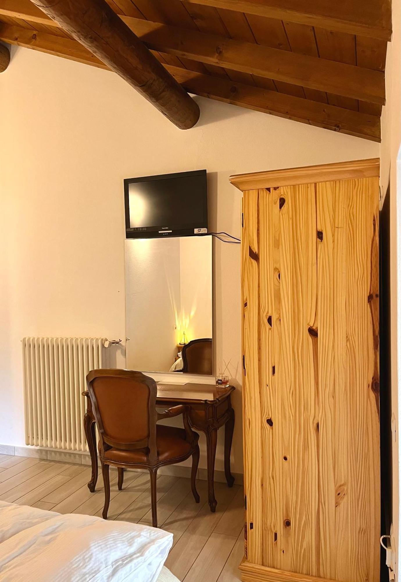 Agriturismo La Vecchia Chioderia グランドラ・エドゥニーティ エクステリア 写真