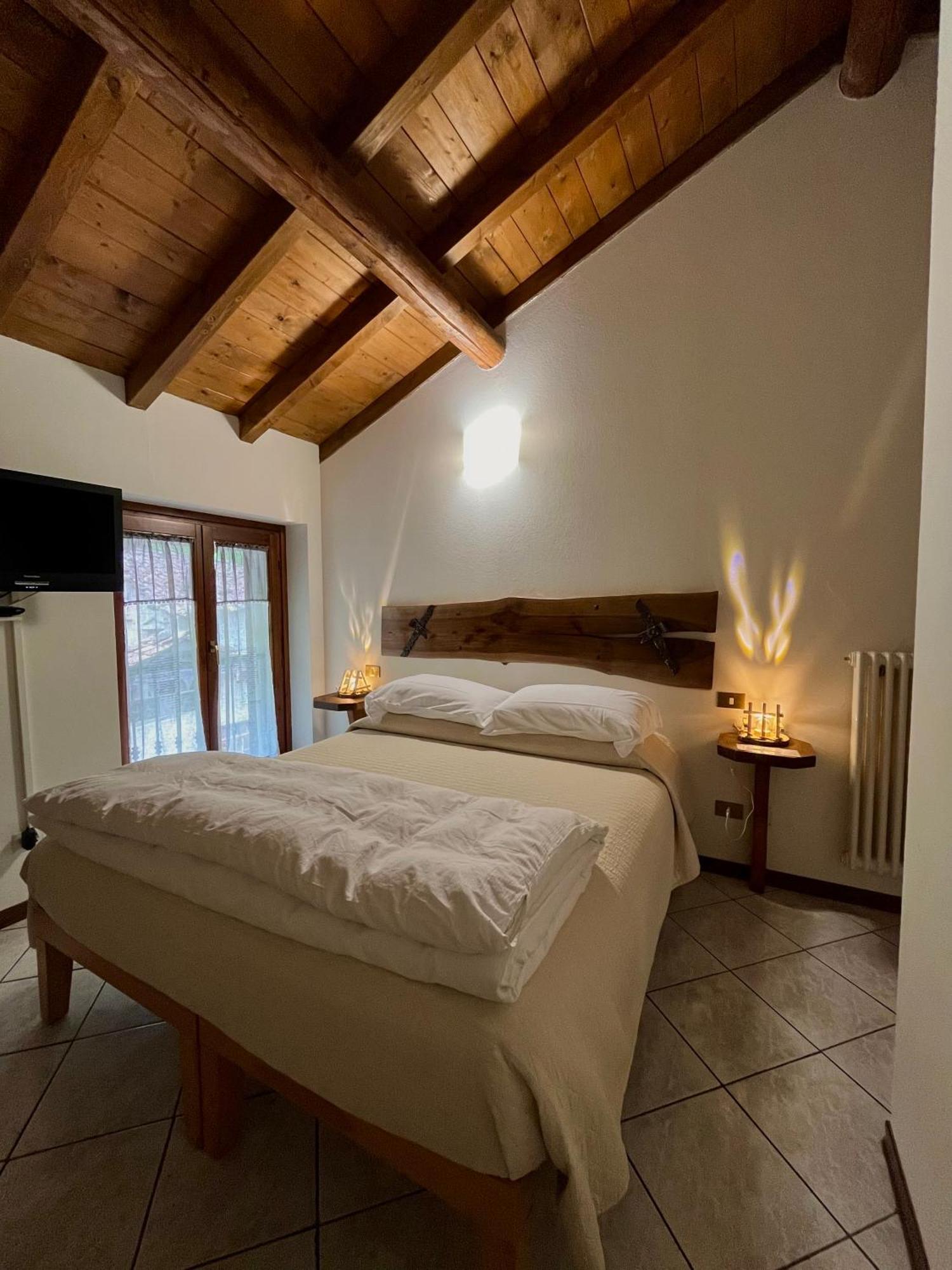 Agriturismo La Vecchia Chioderia グランドラ・エドゥニーティ エクステリア 写真