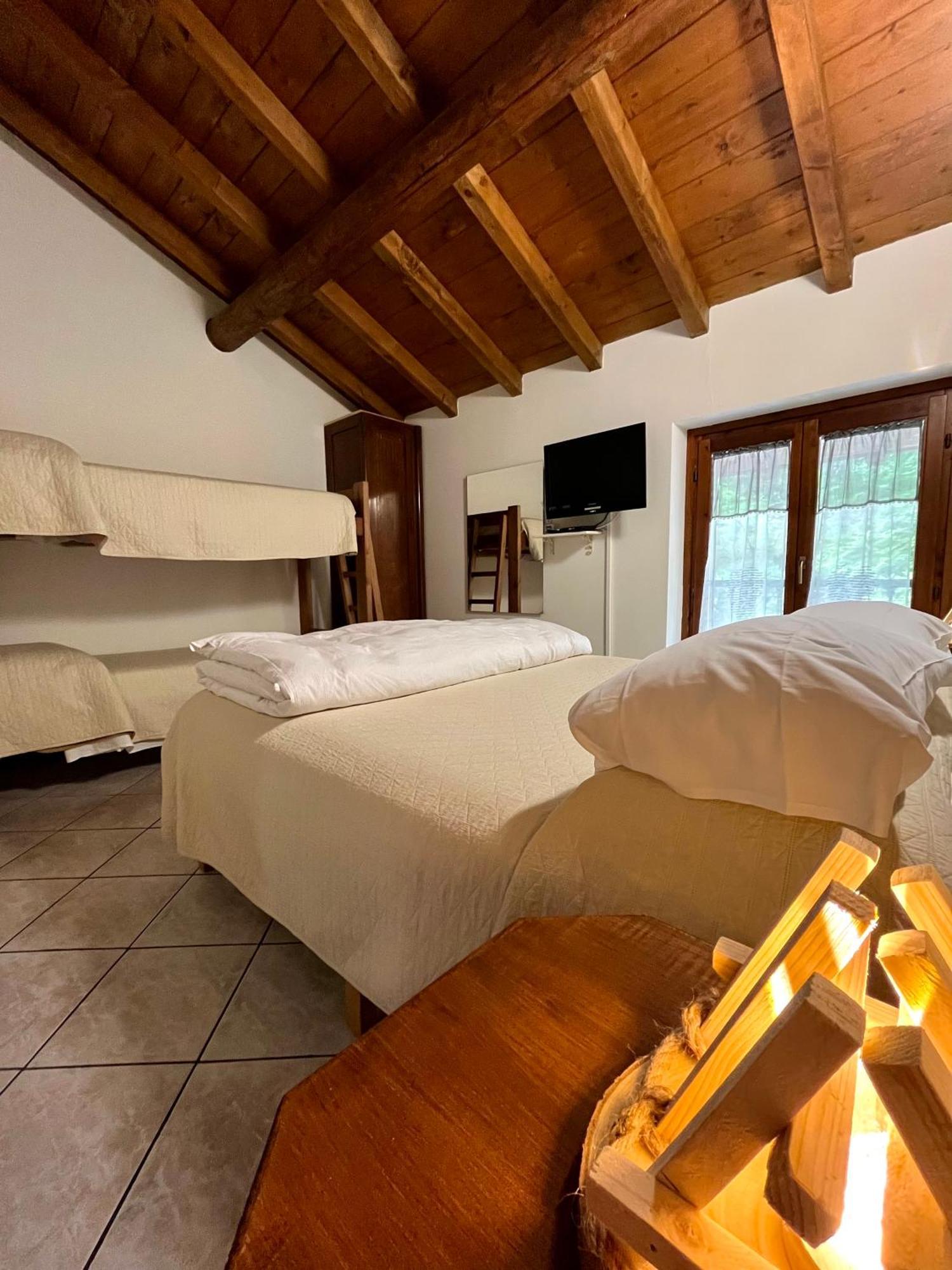 Agriturismo La Vecchia Chioderia グランドラ・エドゥニーティ エクステリア 写真