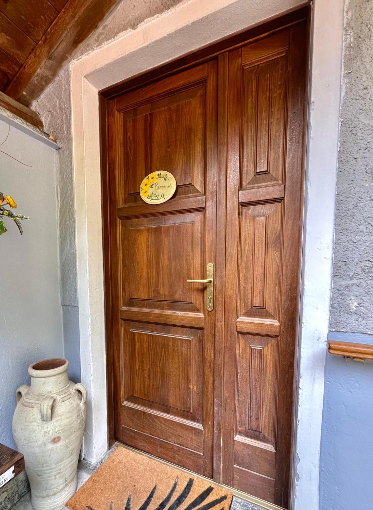 Agriturismo La Vecchia Chioderia グランドラ・エドゥニーティ エクステリア 写真