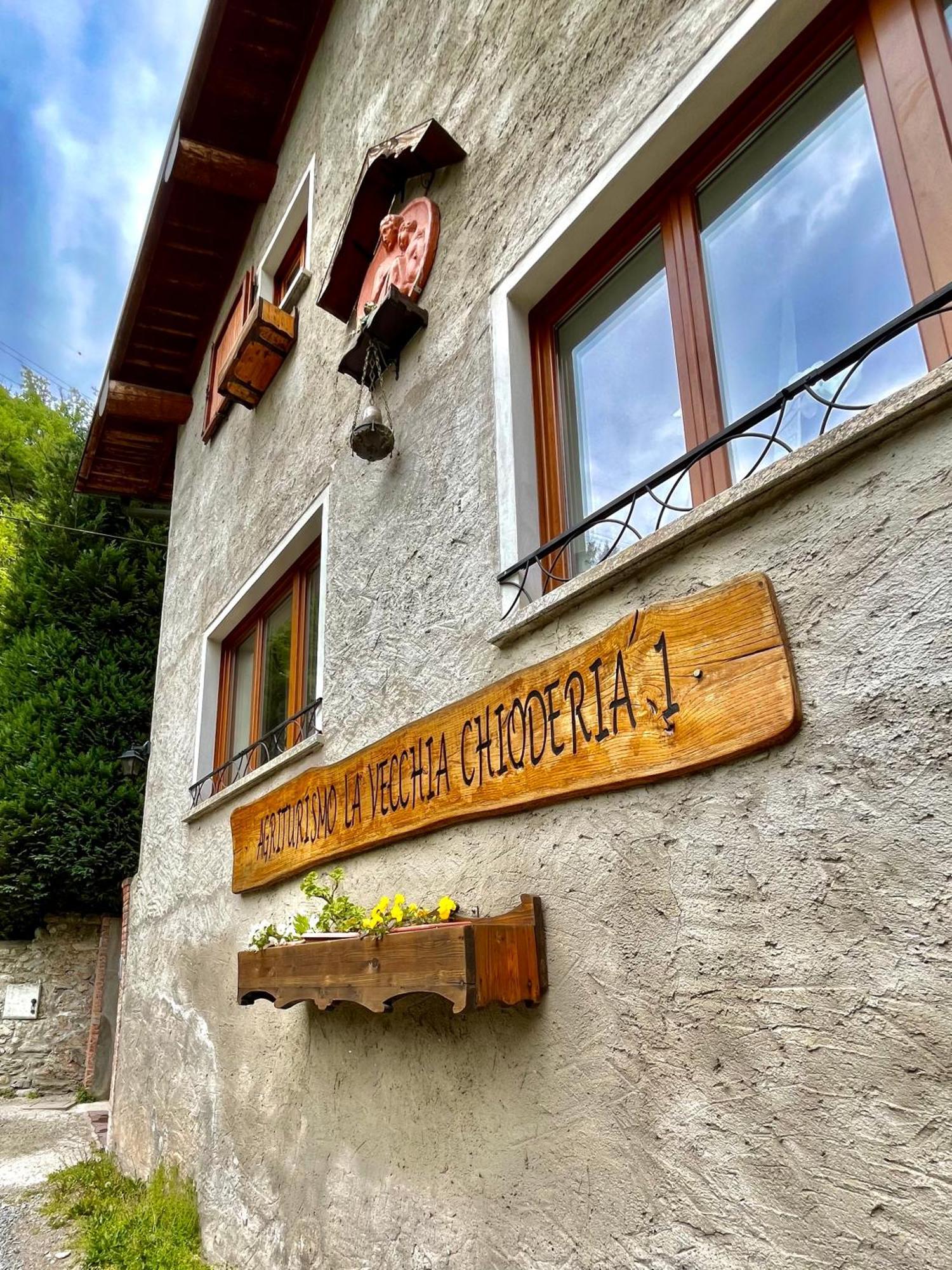 Agriturismo La Vecchia Chioderia グランドラ・エドゥニーティ エクステリア 写真